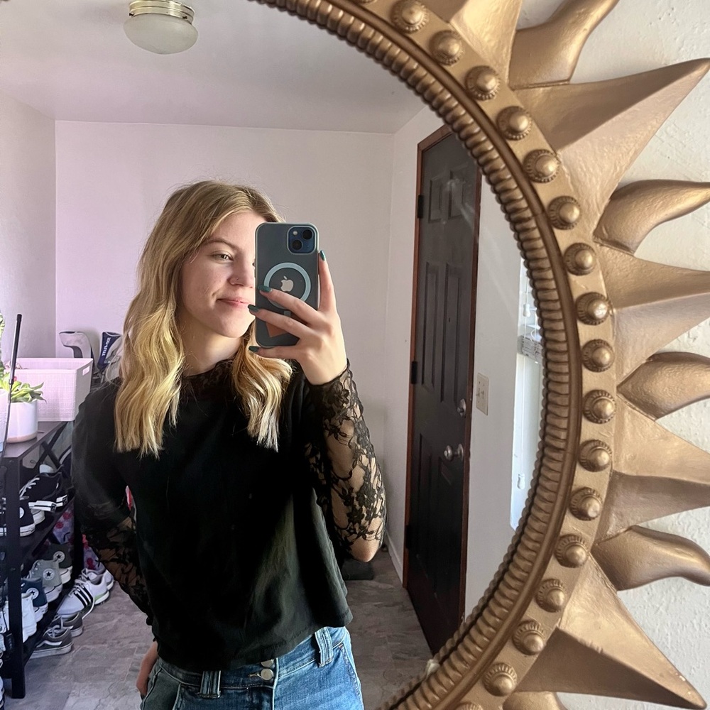Meet your Posher, Olivia